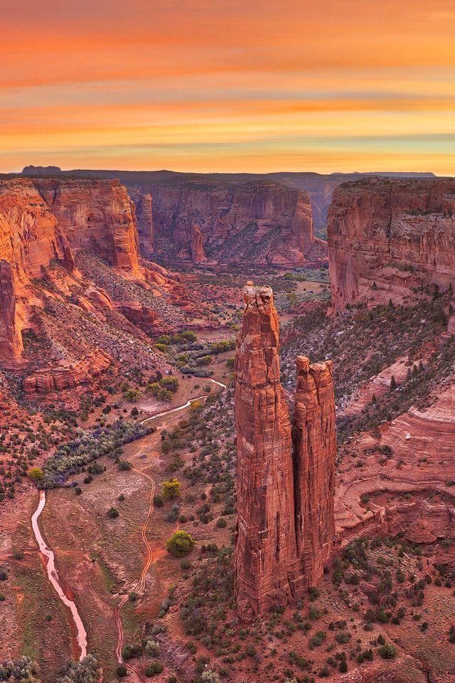 HẺM NÚI ĐÁ ĐỎ RED ROCK GRAND CANYON