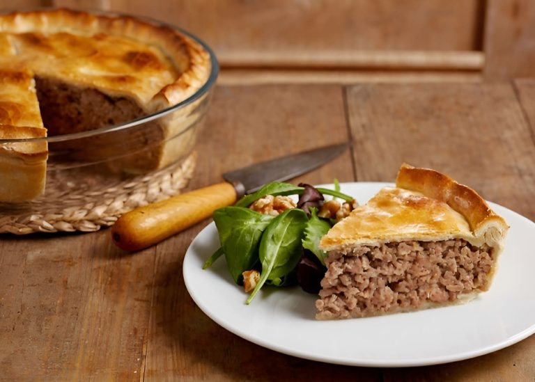 Tourtière – Chiếc bánh thịt truyền thống nổi tiếng Canada