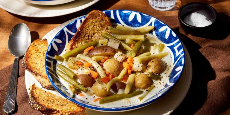 Hodge Podge – Hương vị đồng quê Canada trong một nồi rau củ