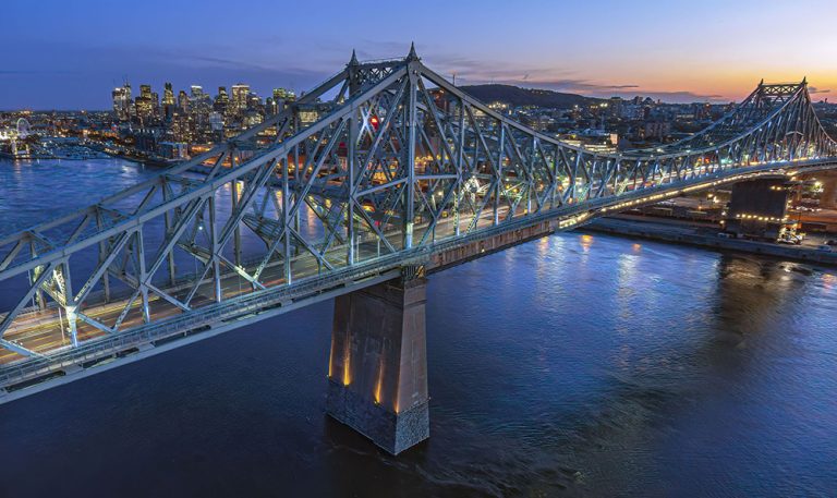 Jacques Cartier Bridge – Điểm nhấn kiến trúc giữa thành phố Montreal hiện đại